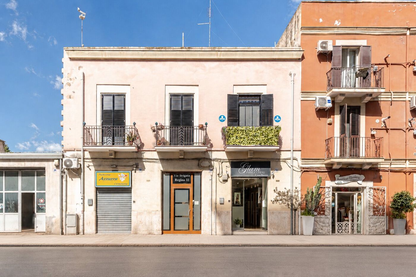 Esterno di Regina Anna Home in Via Brigata Regina a Bari